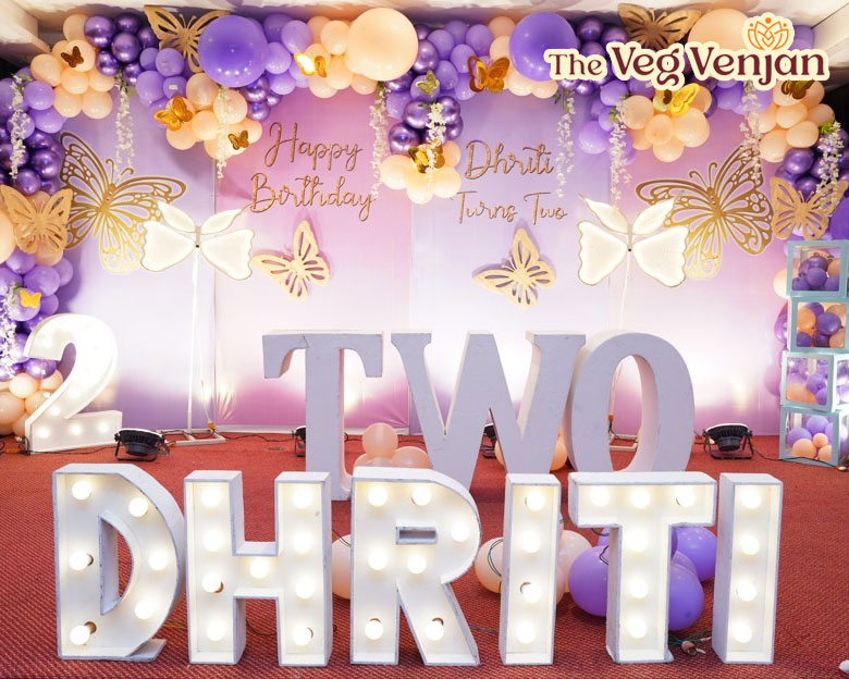 Beautiful banquet setup for wedding